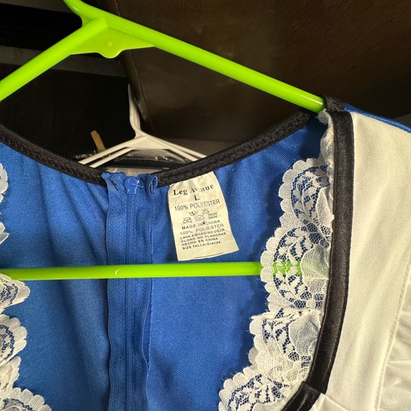 Halloween Costume Alice In Wonderland - Picture 2 of 9